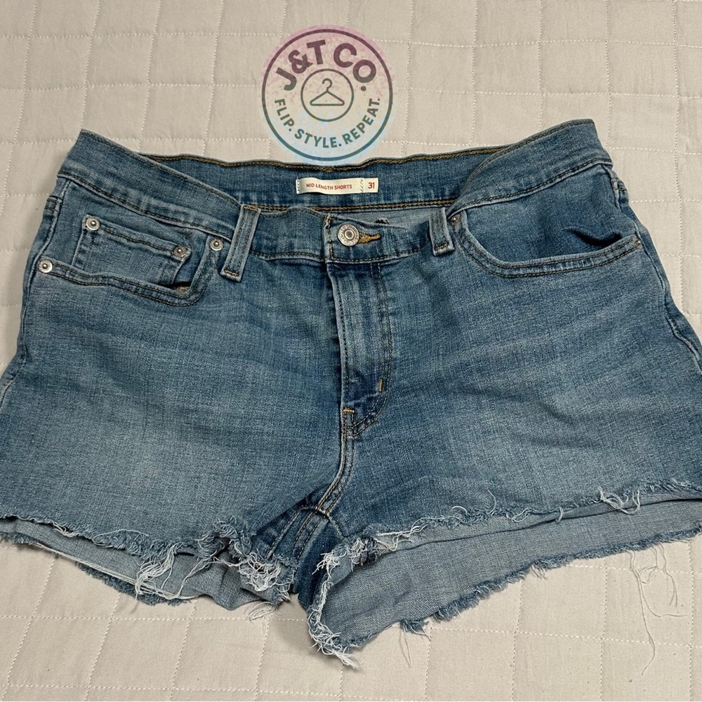 Women's Blue Denim Levi Strauss Shorts